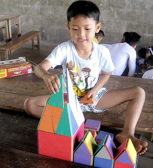 Magna-Tiles