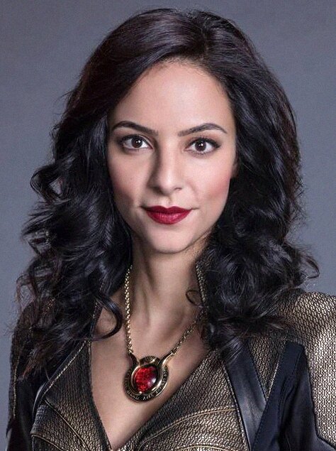 Zari Adrianna Tomaz