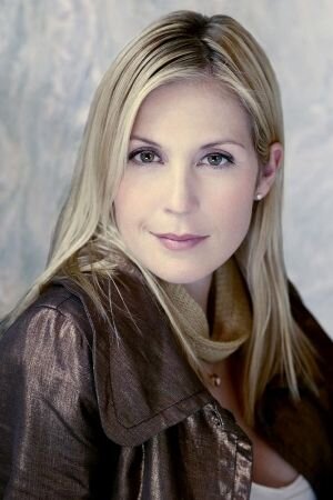 Lillian "Lily" van der Woodsen