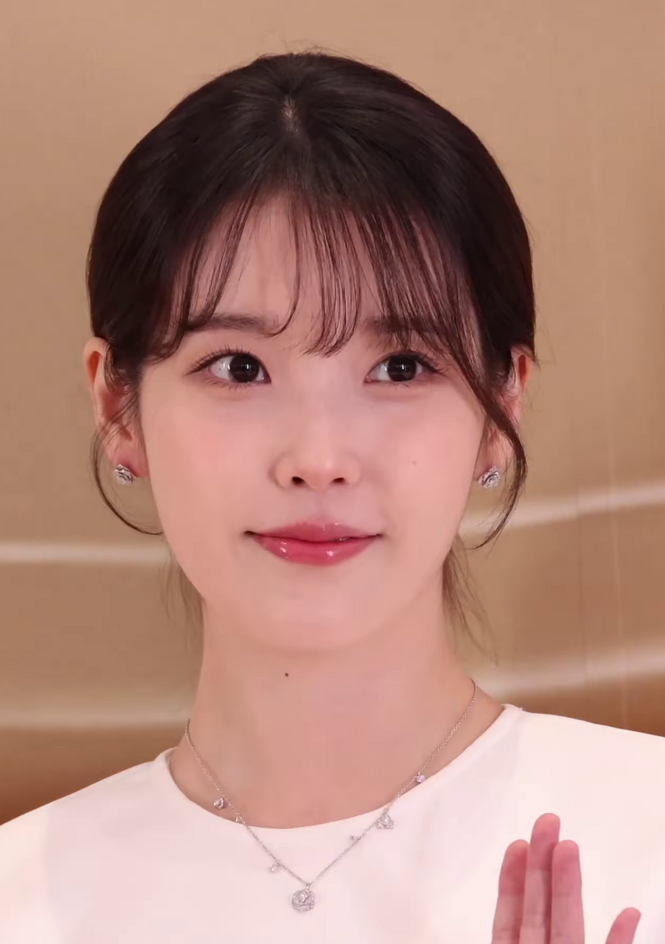 IU (singer)